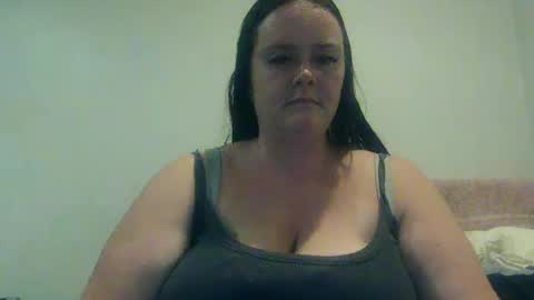 Snapshot of carinabro10 chatting on October 1, 11:04 am carinabro10 online show from October 1, 11:04 am
