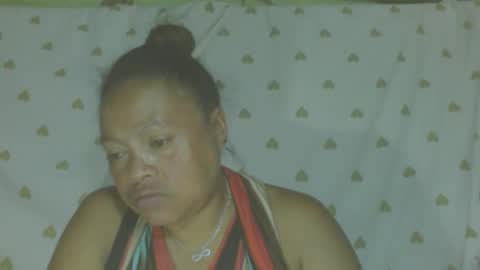 carinesexy69 online show from April 24, 1:14 pm