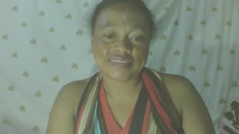 carinesexy69 online show from February 19, 2:22 am