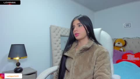 Snapshot of carla_perez_ chatting on January 2, 2:33 am carla perez 5pm 1 am online show from January 2, 2:33 am