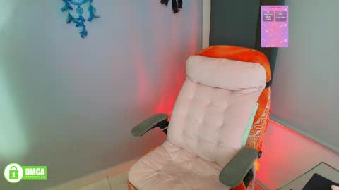 Carla online show from April 5, 5:50 am