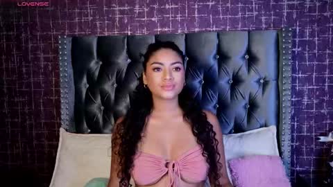 Snapshot of carly_monroe_ chatting on September 22, 10:08 pm Carly Monroe online show from September 22, 10:08 pm