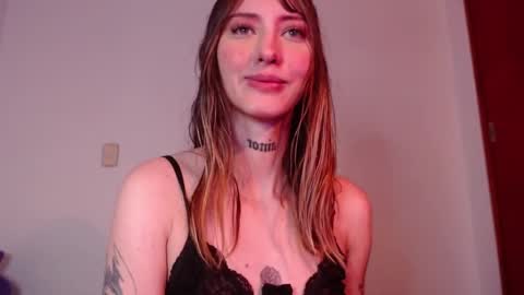 carmennrusso online show from March 22, 7:09 pm