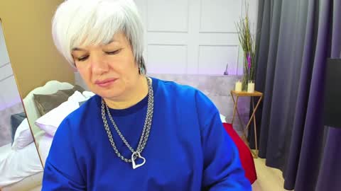 Snapshot of carmensoft chatting on February 2, 8:41 pm Carmen online show from February 2, 8:41 pm