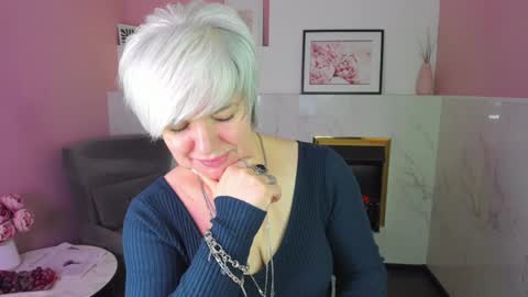 Snapshot of carmensoft chatting on February 5, 8:57 pm Carmen online show from February 5, 8:57 pm