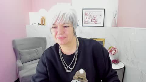 Snapshot of carmensoft chatting on January 7, 8:52 pm Carmen online show from January 7, 8:52 pm