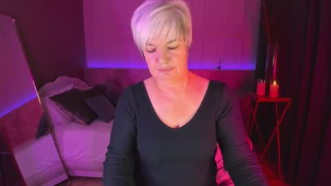 Snapshot of carmensoft chatting on February 11, 9:25 pm Carmen online show from February 11, 9:25 pm