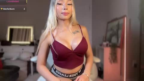 carmenxrose online show from October 7, 1:32 am
