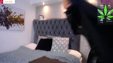 Caro Fisher online show from April 20, 1:03 pm