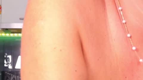 CaroJhones online show from September 9, 1:33 pm