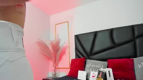 Carolina online show from November 8, 2:55 pm