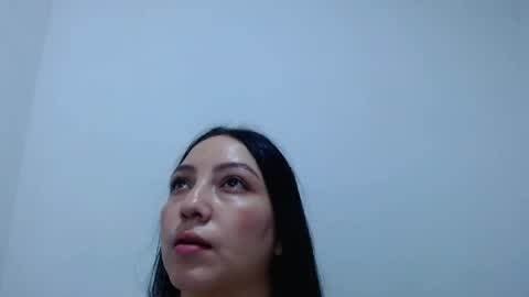 carolina_zabala_19 online show from April 26, 8:50 pm