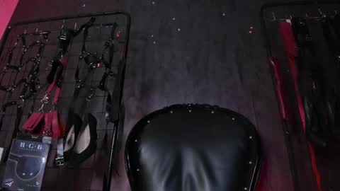 Snapshot of carolinaarias_ chatting on October 8, 9:08 pm carolina online show from October 8, 9:08 pm