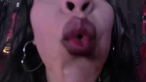Snapshot of carolinaarias_ chatting on September 9, 9:58 pm carolina online show from September 9, 9:58 pm