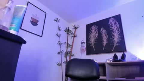 carolina online show from February 24, 9:46 pm