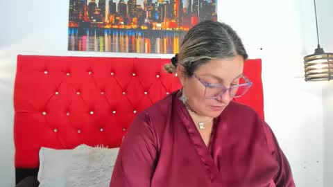 Carolina online show from February 25, 7:56 pm