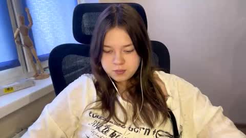 carolindueno online show from March 6, 9:48 am