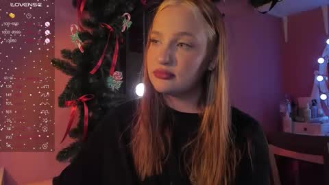 Caro online show from December 20, 10:03 pm