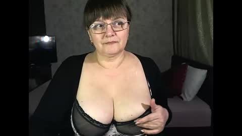 Snapshot of carolinedream_ chatting on March 3, 4:21 pm CarolineDream online show from March 3, 4:21 pm