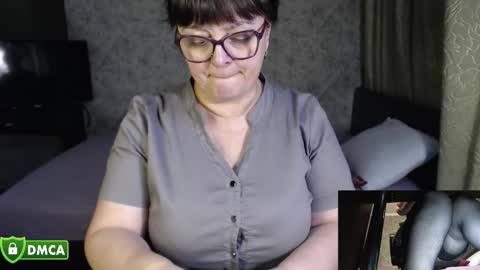 Snapshot of carolinedream_ chatting on September 23, 5:44 pm CarolineDream online show from September 23, 5:44 pm
