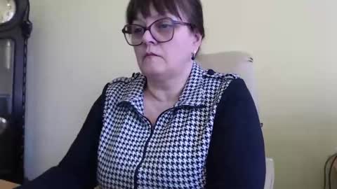 Snapshot of carolinedream_ chatting on March 7, 10:45 am CarolineDream online show from March 7, 10:45 am