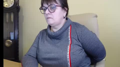 Snapshot of carolinedream_ chatting on March 4, 6:26 am CarolineDream online show from March 4, 6:26 am