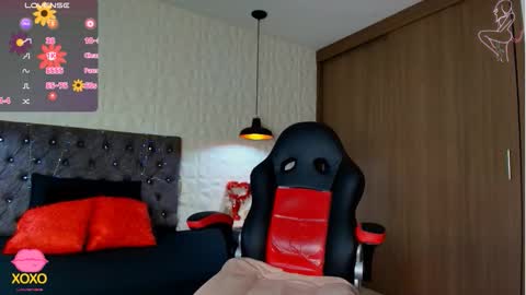 Caroline Scoth online show from September 30, 6:46 pm