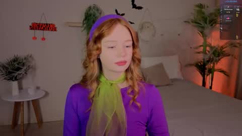 Caro online show from October 31, 3:49 pm