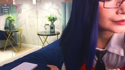 Snapshot of carolreeves chatting on December 17, 5:51 am Carol online show from December 17, 5:51 am