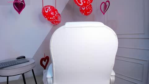 Carol Rivera  online show from February 14, 5:46 pm