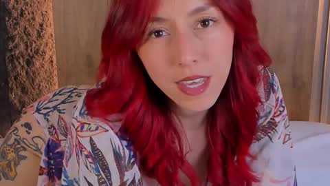 Snapshot of casandra_busting chatting on October 20, 7:39 pm Casandra online show from October 20, 7:39 pm