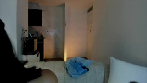 Cassie Jones online show from April 8, 10:50 am