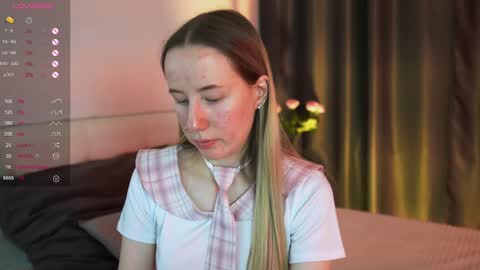 Cassie online show from March 6, 9:20 pm