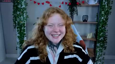 Cassie online show from August 1, 8:00 pm