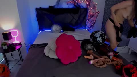 Cassie online show from October 21, 5:44 am