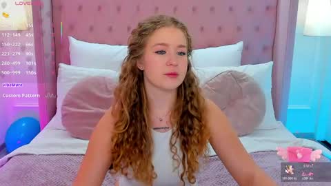 Curly online show from April 26, 5:16 am