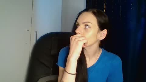 Snapshot of cassiexqueen chatting on October 12, 6:16 am Cassie online show from October 12, 6:16 am