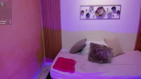 Lorena Saenz online show from May 2, 9:18 pm