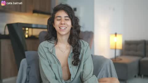 Catalina online show from April 21, 2:46 pm