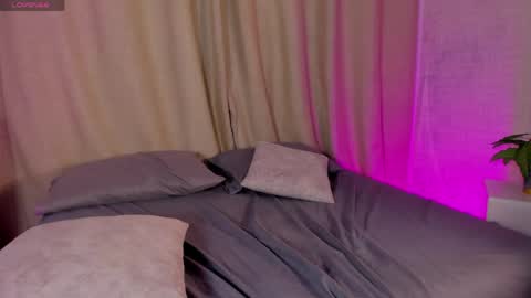 catalella_rouse online show from April 24, 9:39 pm