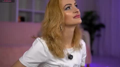 cataleya_kirk online show from August 3, 3:32 am