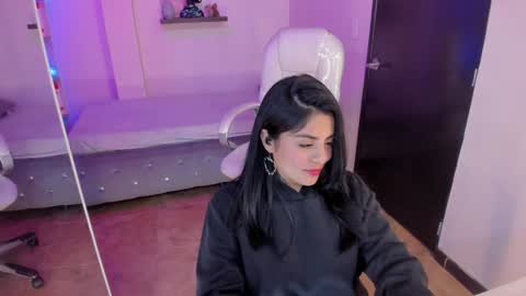 Catalina online show from January 17, 9:28 pm