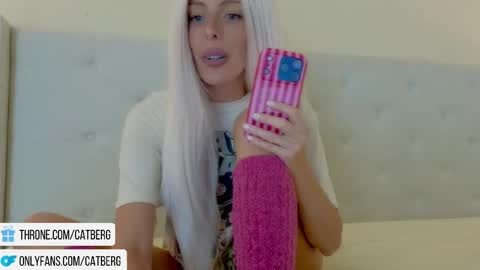 Cat Berg online show from May 19, 1:51 pm