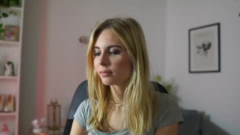 Snapshot of catecrago_ chatting on February 14, 9:03 am catecrago online show from February 14, 9:03 am