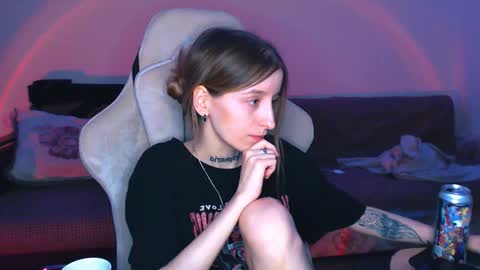 Snapshot of cath_dysphoria_ chatting on February 27, 7:04 pm CATH online show from February 27, 7:04 pm