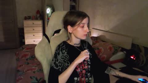 Snapshot of cath_dysphoria_ chatting on September 22, 8:18 pm CATH online show from September 22, 8:18 pm