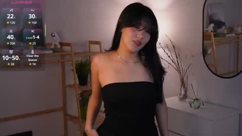 Lee online show from November 14, 4:07 pm