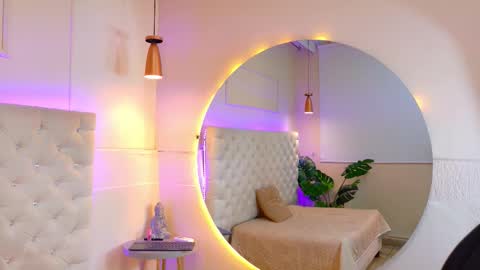 CATH  online show from December 15, 9:20 pm