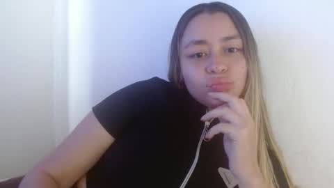 cathot1998 online show from May 7, 7:06 pm
