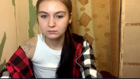 Lola online show from October 22, 9:31 pm